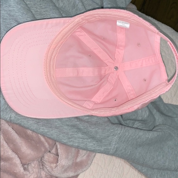 Hat - Picture 3 of 3